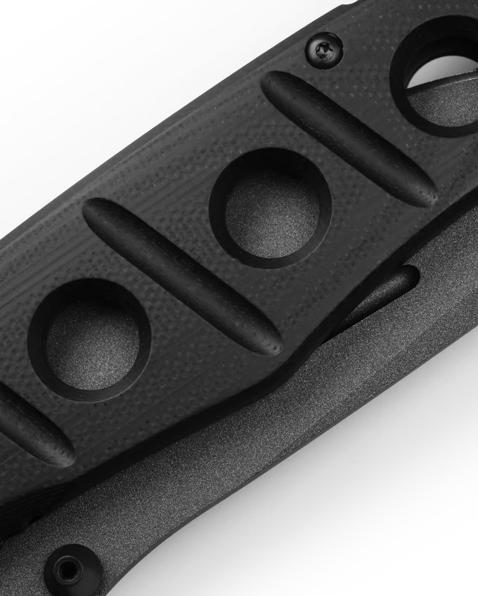 Close‑up of Black G10 handle on Benchmade Adamas 275GY‑1