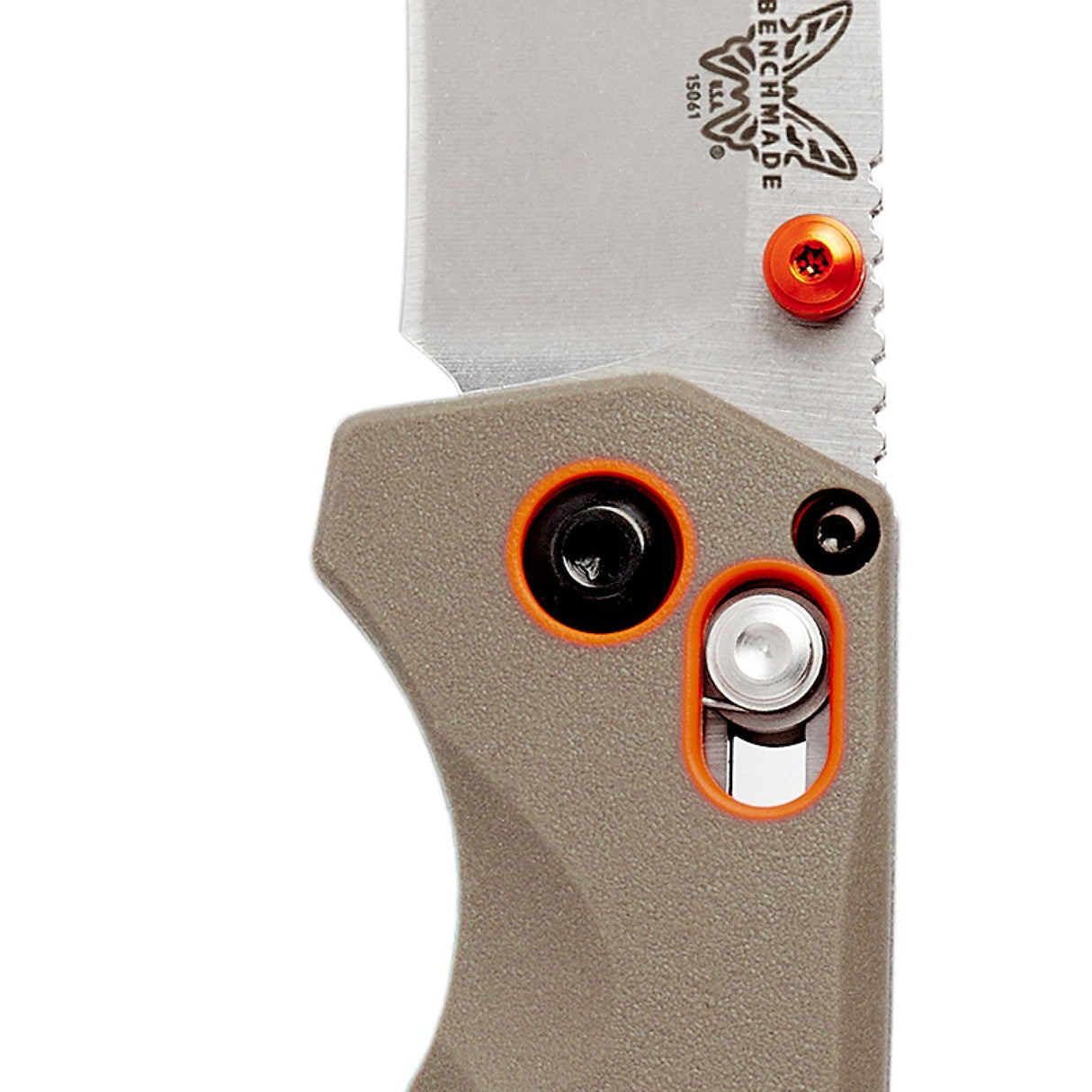 Close up of Open Benchmade Grizzly Ridge 15061