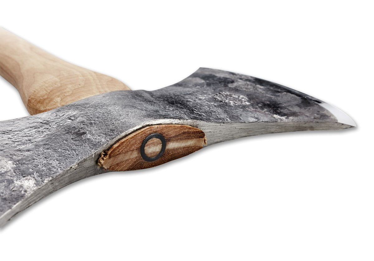 close up of Double Sided throwing axe head from Hultafors, the Wetterhall Throwing Axe.