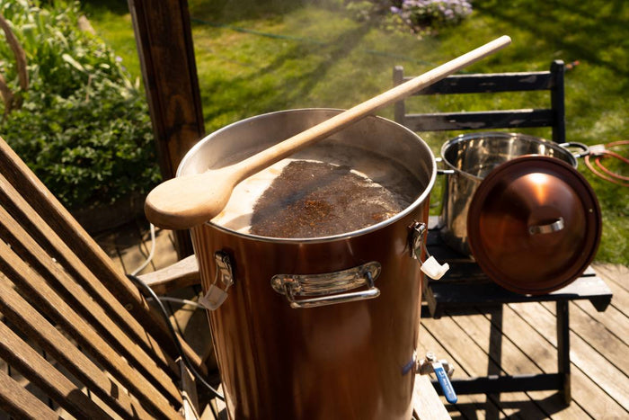 Homebrewing beer in a fermentation pot