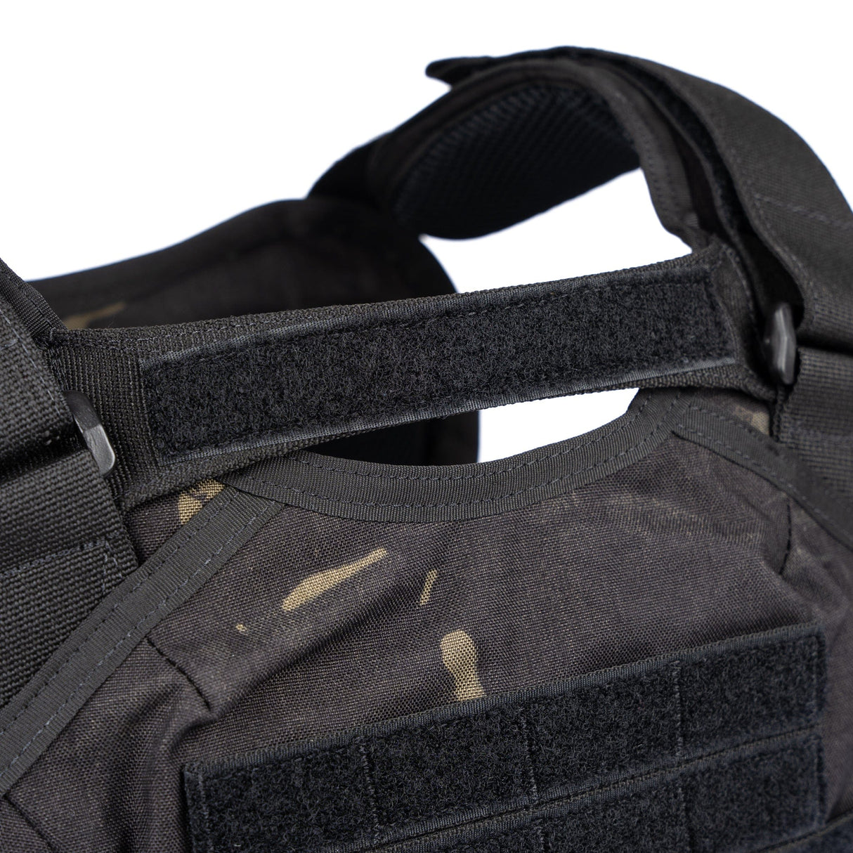 Close up of Premier Core Mission Plate Carrier with Level IIIA Cummerbund Armor