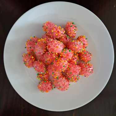 Close-up of vibrant, crunchy Cosmic Clusters candy