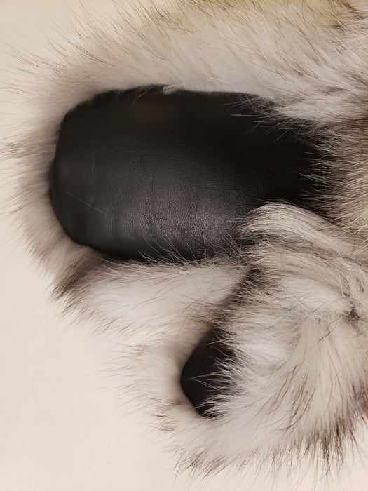 A close up of the leather palm of the Blue Fox Fur Mitten.