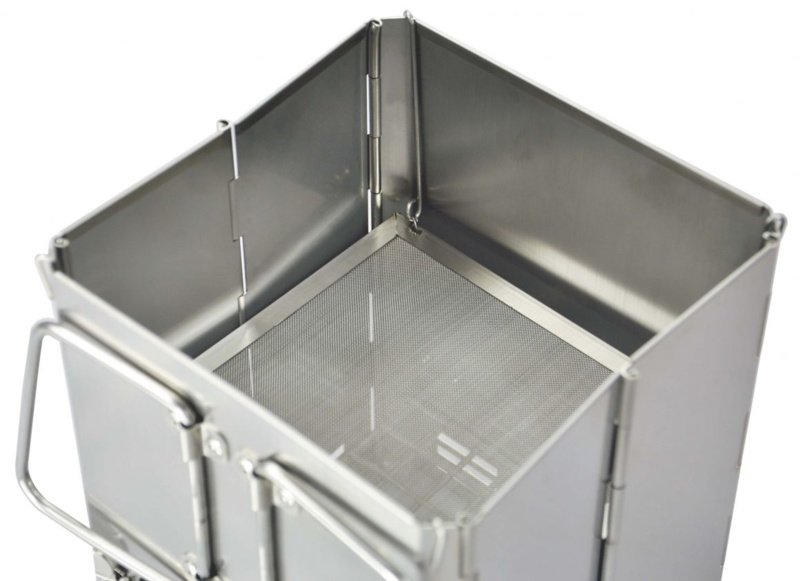 Close-up of Winnerwell Mini Smoker